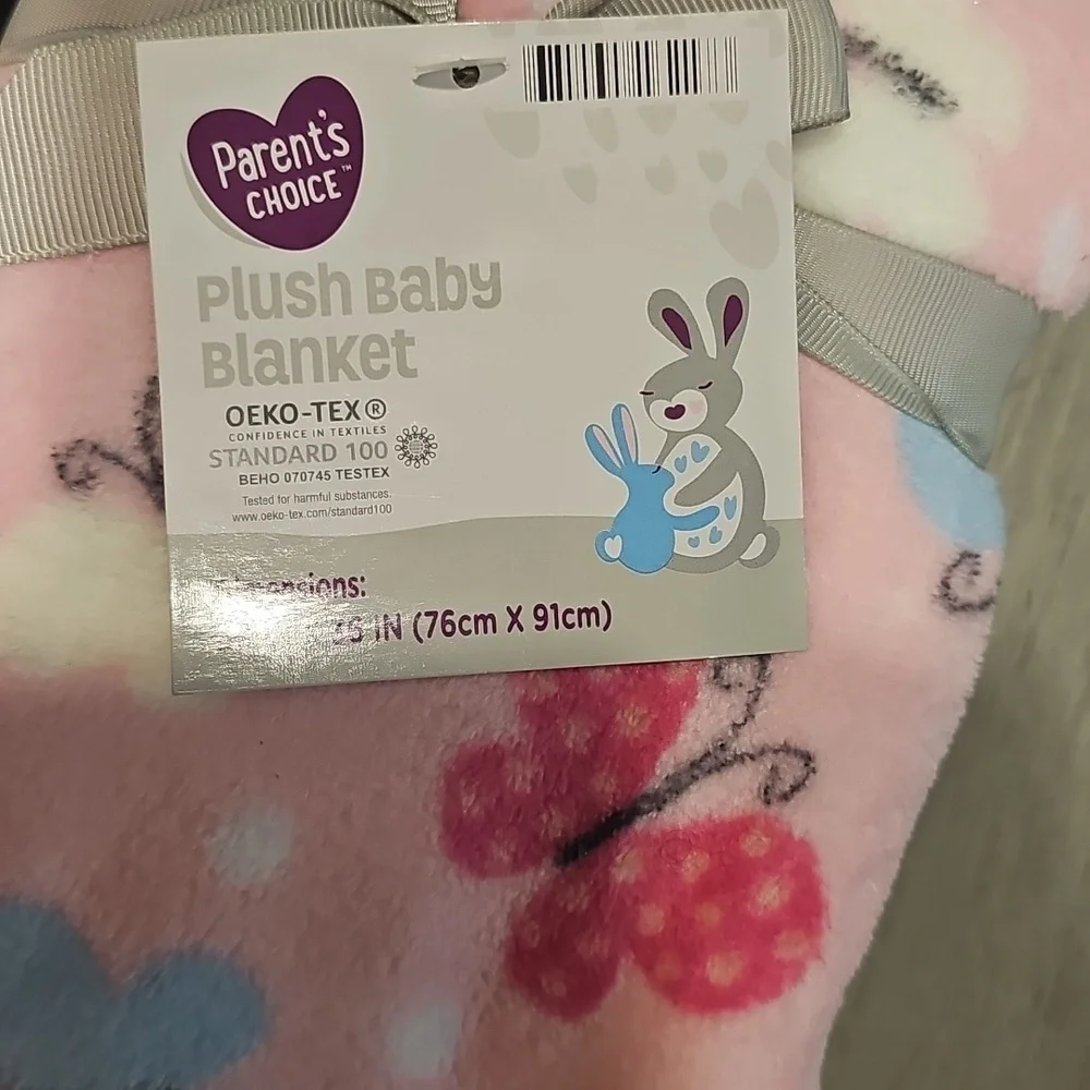 Pink Butterfly Blanket, Silver Jelly Sandals, and Camo Leggings/W Pink Skirt